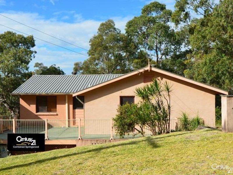 7 Roberts Pde, Hawkesbury Heights NSW 2777