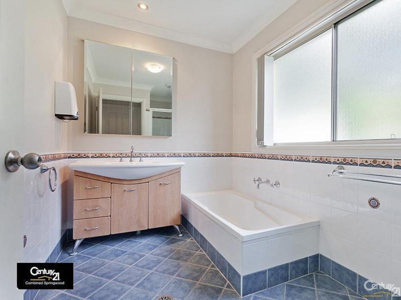 Hawkesbury Heights NSW 2777