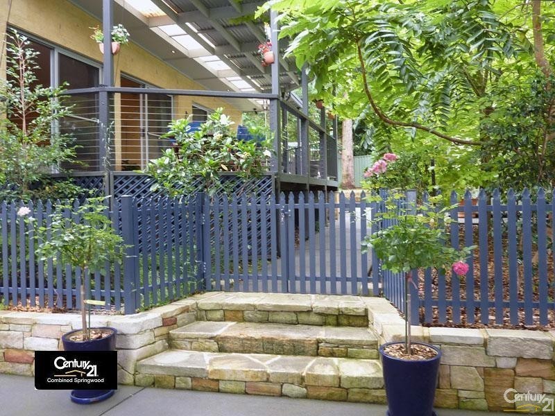 6 Carramar Cres, Winmalee NSW 2777