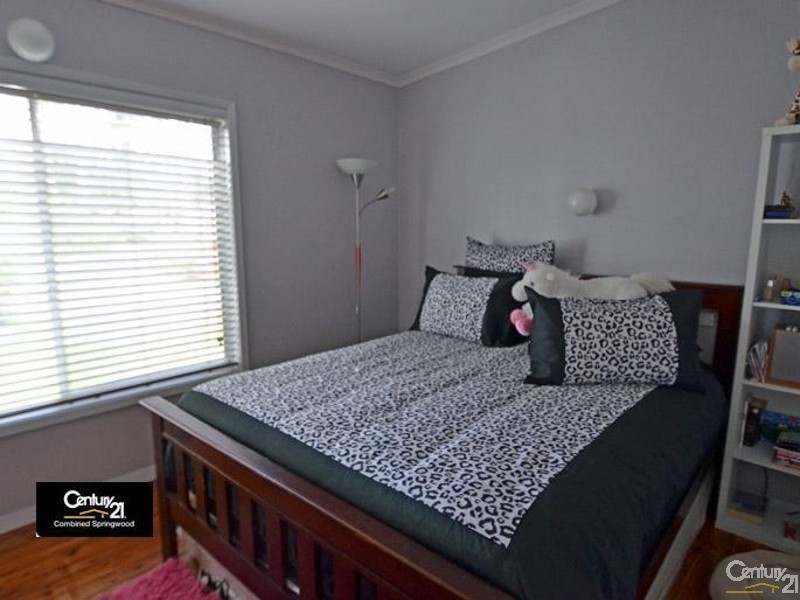 6 Carramar Cres, Winmalee NSW 2777