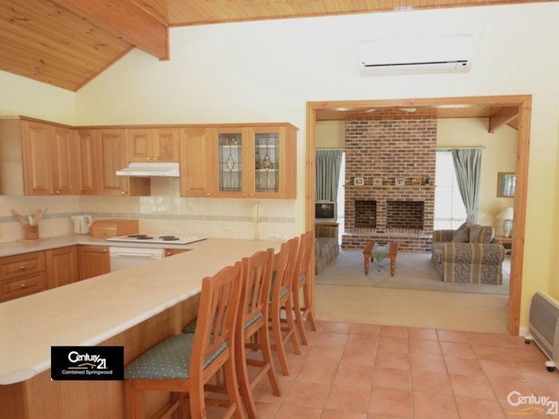 3 Banjo Pl, Springwood NSW 2777
