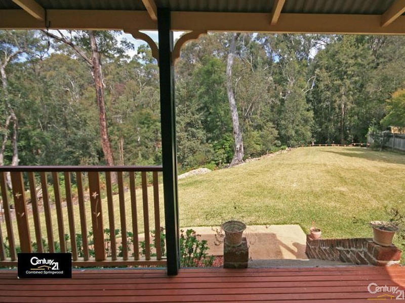 3 Banjo Pl, Springwood NSW 2777