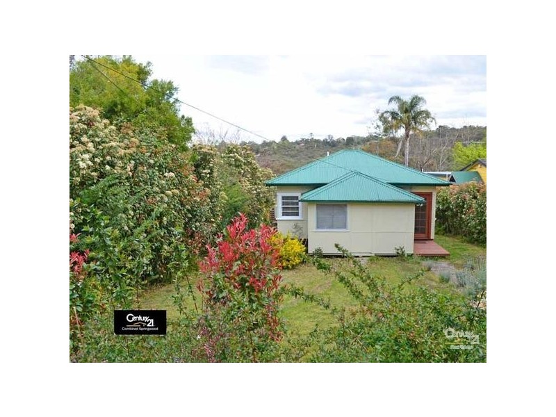 12 Parkes Crescent, Faulconbridge NSW 2776