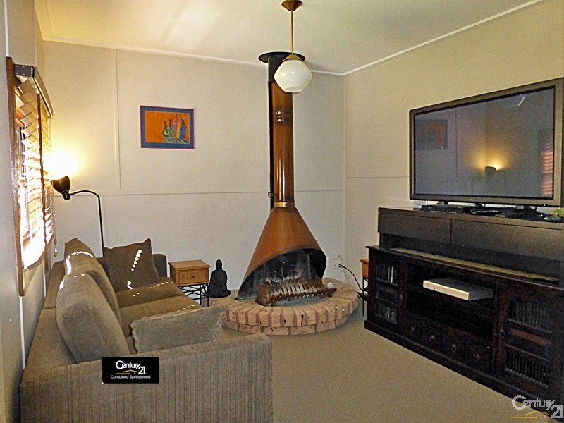 7 The Valley Rd, Valley Heights NSW 2777