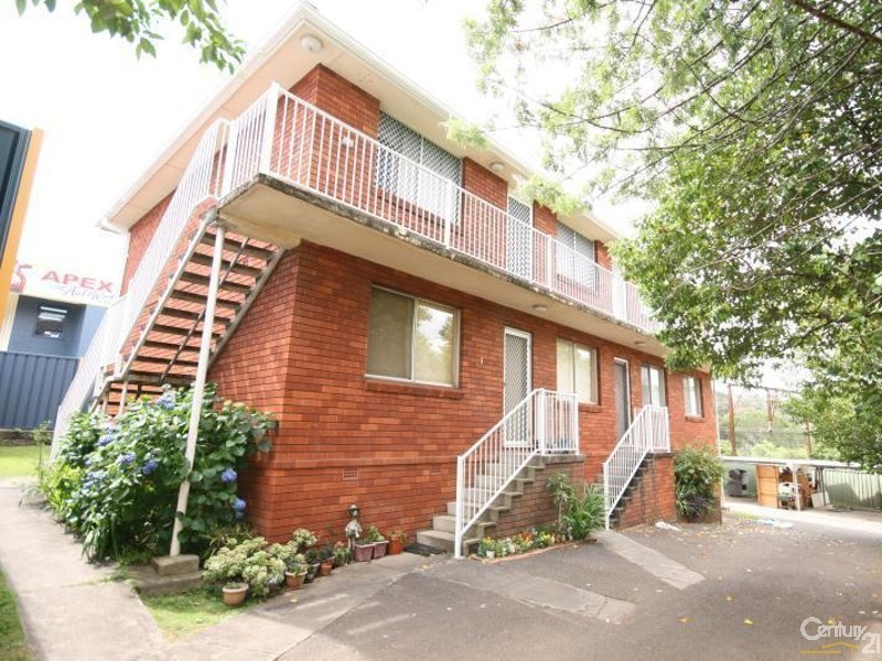 1/67 Macquarie Rd, Springwood NSW 2777