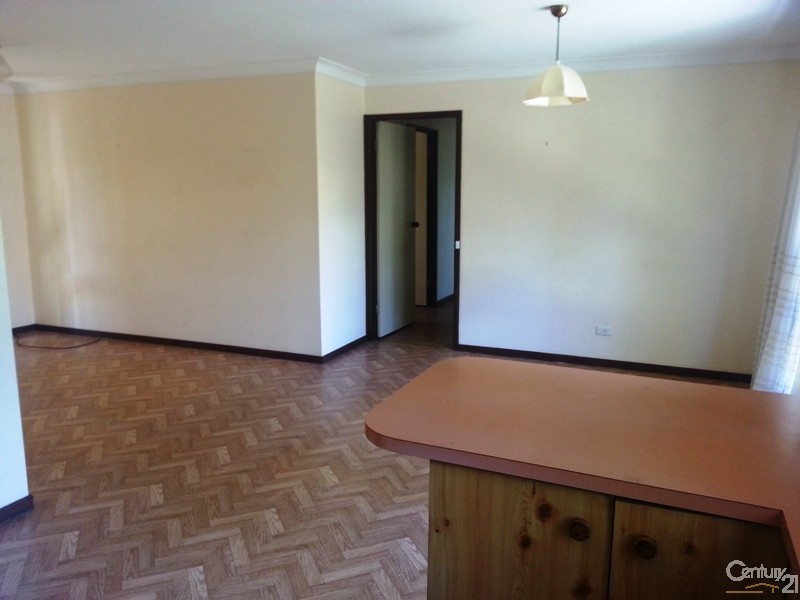 1 Bowaga Ave, Blaxland NSW 2774