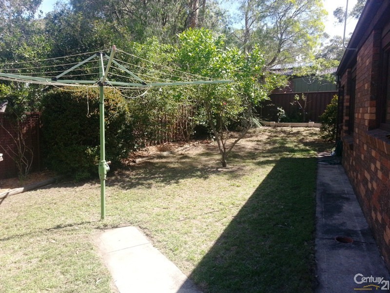 1 Bowaga Ave, Blaxland NSW 2774