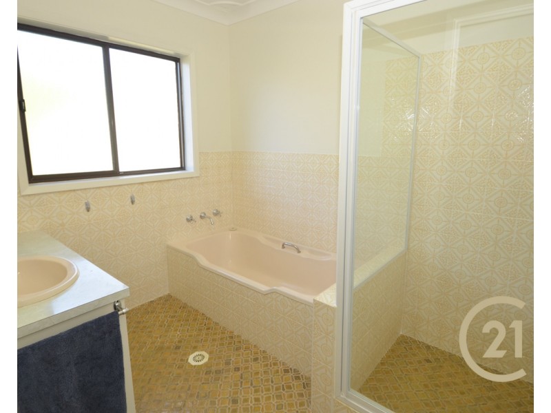 73 Bunnal Ave, Winmalee NSW 2777