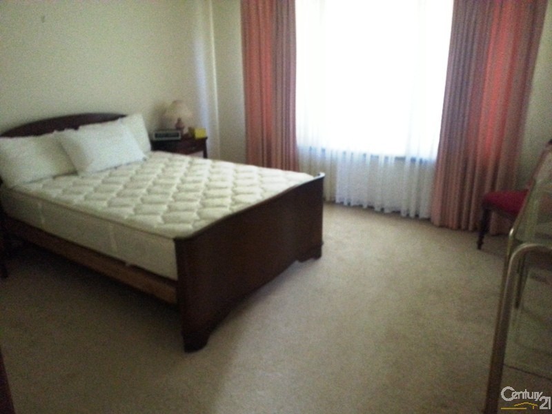 35 Bland Rd, Springwood NSW 2777