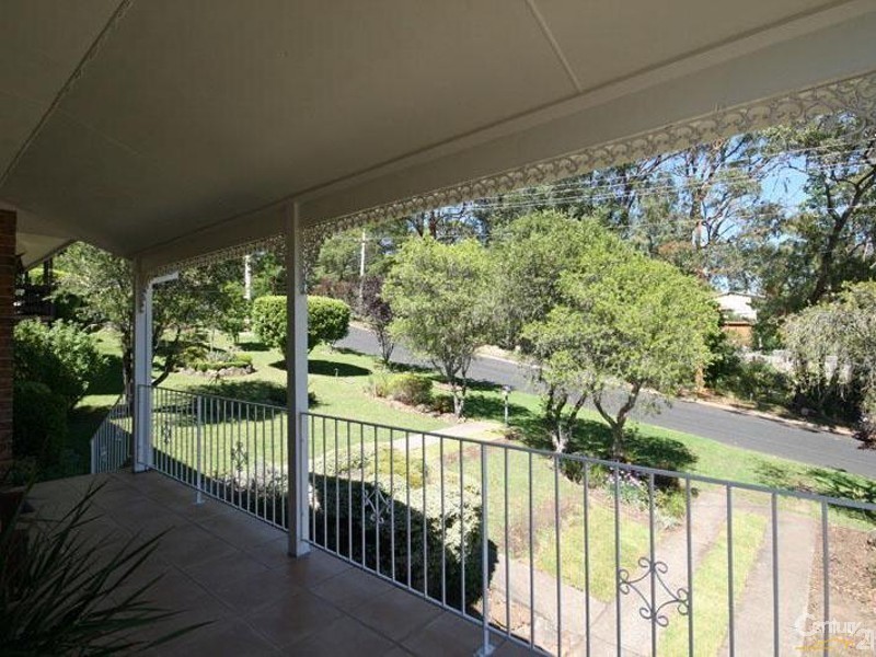 35 Bland Rd, Springwood NSW 2777