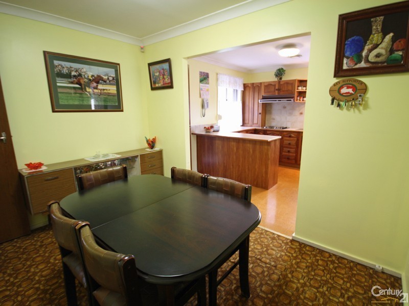 8 Grahame Street, Blaxland NSW 2774