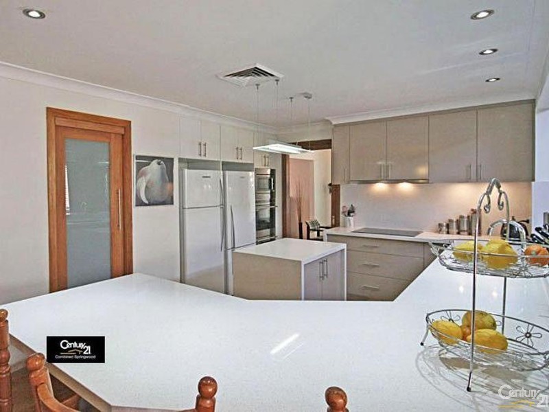 17  Nightingale Drive, Blaxland NSW 2774