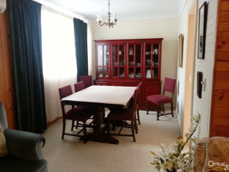 23 Sunset Blvd, Winmalee NSW 2777