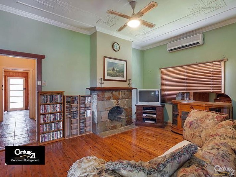 1 Hawkesbury Road, Springwood NSW 2777
