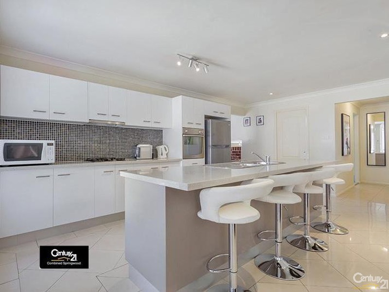 10 Cuddlepie Place, Faulconbridge NSW 2776
