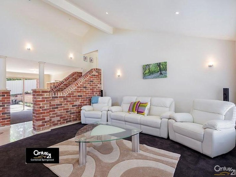 10 Cuddlepie Place, Faulconbridge NSW 2776