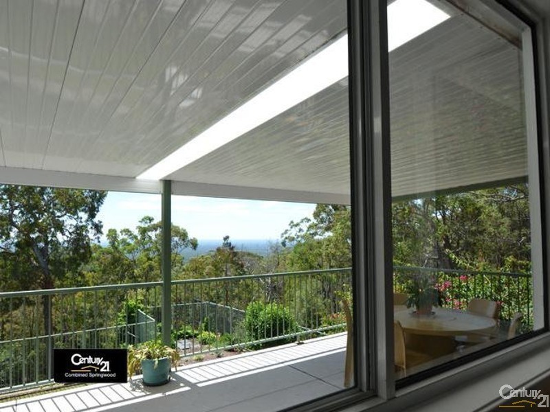 6 Yvonne Ave, Hawkesbury Heights NSW 2777