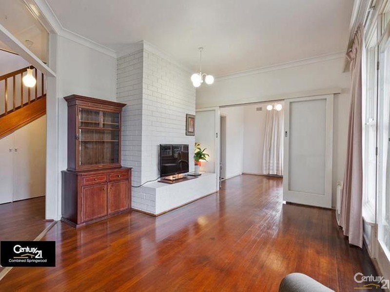 34 Bellevue Rd, Faulconbridge NSW 2776