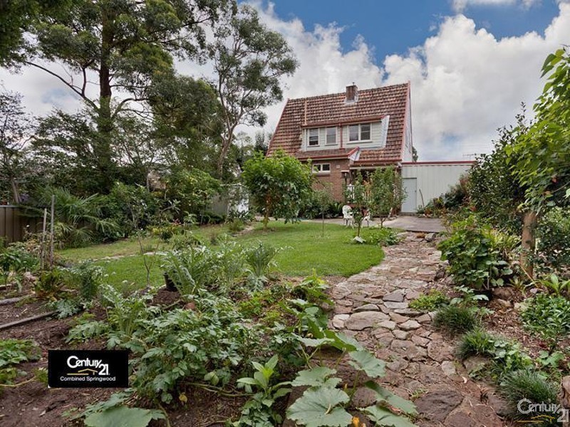 34 Bellevue Rd, Faulconbridge NSW 2776