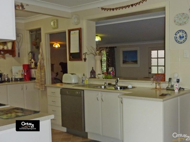 12 Lagoon Dr, Glenbrook NSW 2773