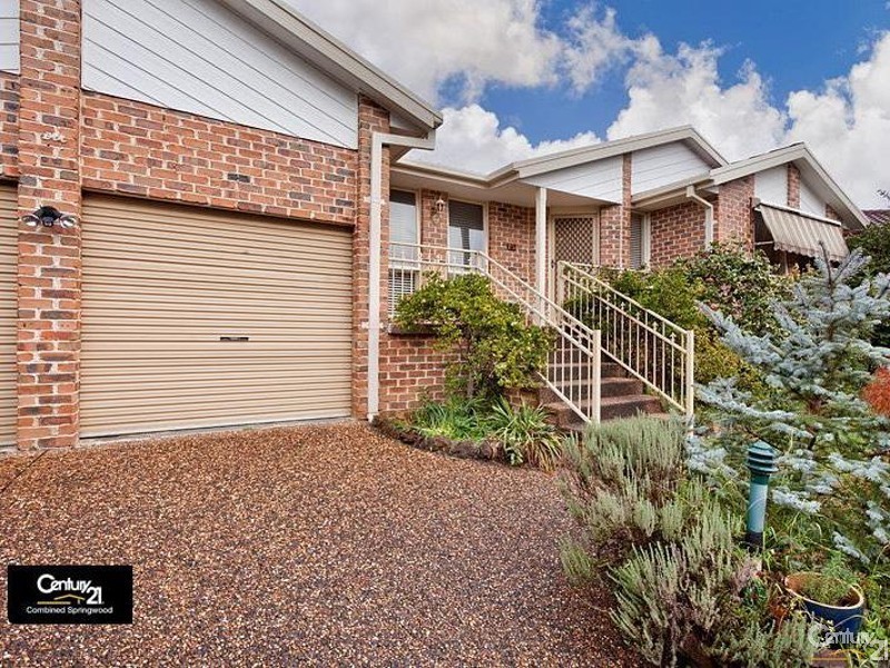 25 Uncle Wattleberry Crescent, Faulconbridge NSW 2776