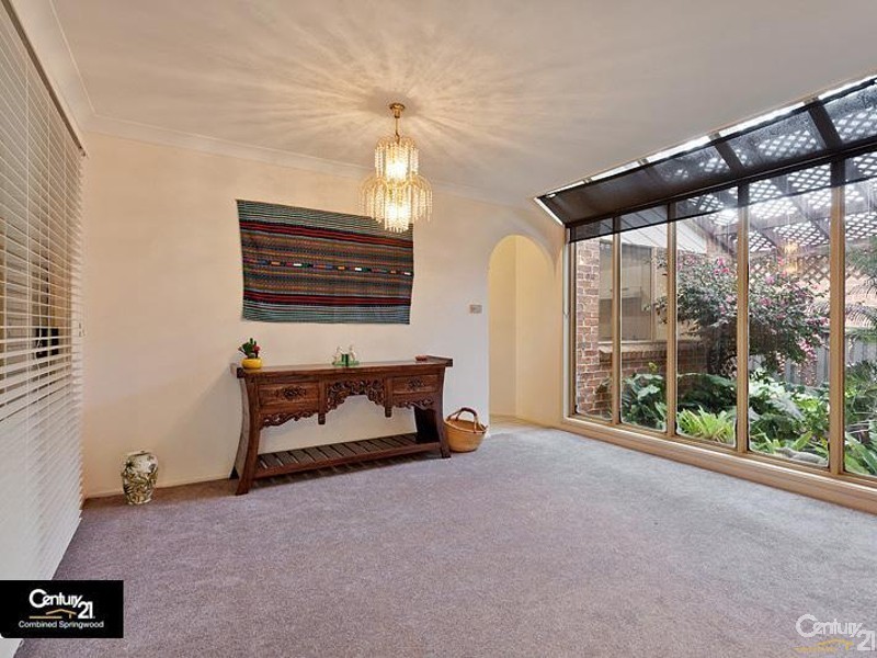 25 Uncle Wattleberry Crescent, Faulconbridge NSW 2776