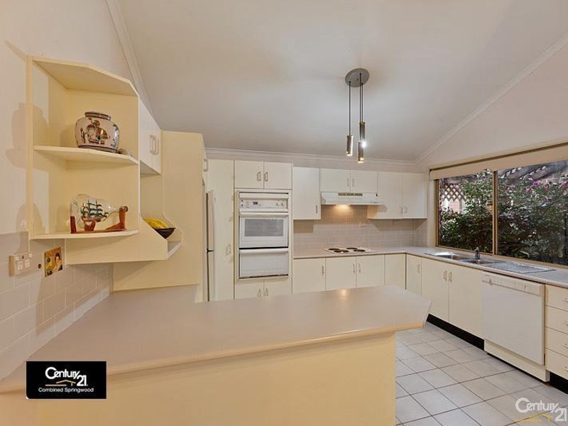 25 Uncle Wattleberry Crescent, Faulconbridge NSW 2776