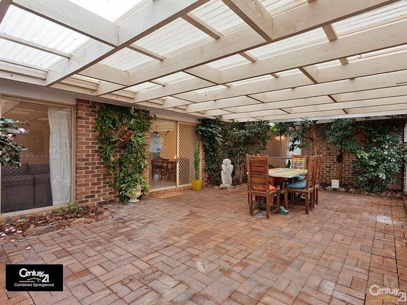 25 Uncle Wattleberry Crescent, Faulconbridge NSW 2776