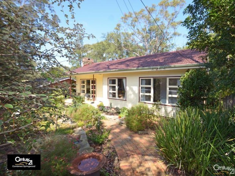 11 Farm Road, Springwood NSW 2777