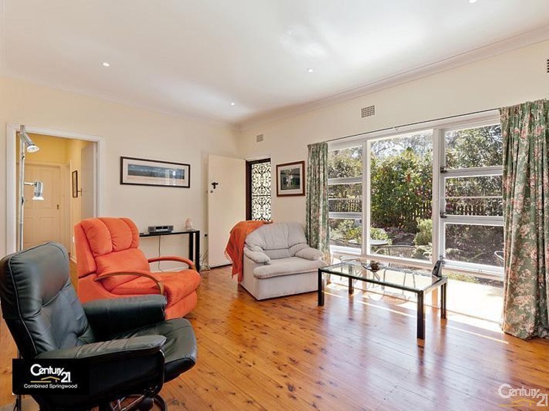 11 Farm Road, Springwood NSW 2777