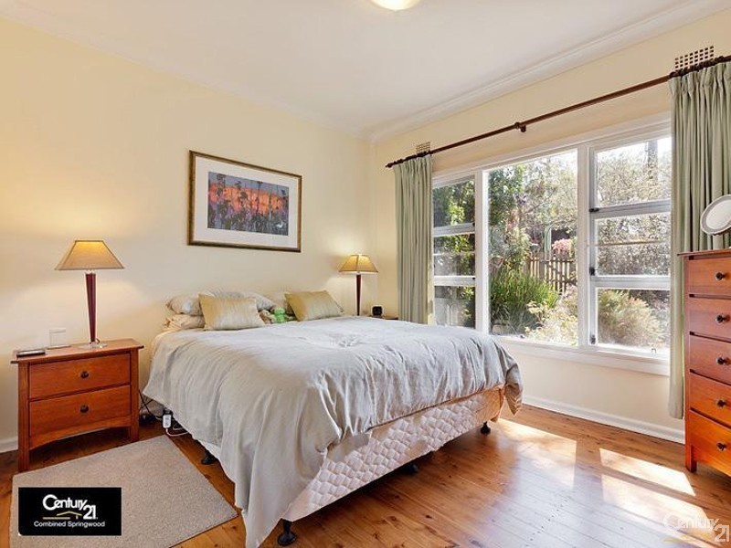 11 Farm Road, Springwood NSW 2777