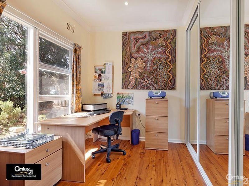 11 Farm Road, Springwood NSW 2777