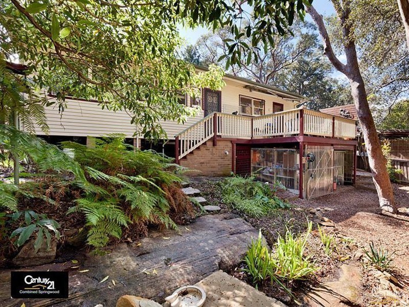 11 Farm Road, Springwood NSW 2777