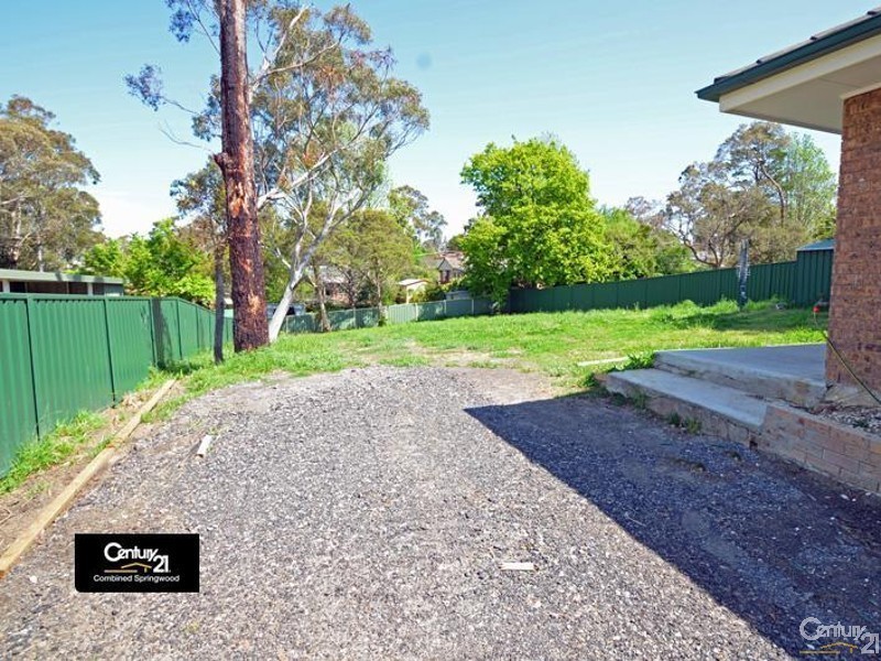 18 Clifton Ave, Faulconbridge NSW 2776