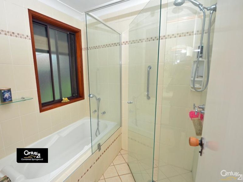 5 Tutor Cl, Winmalee NSW 2777