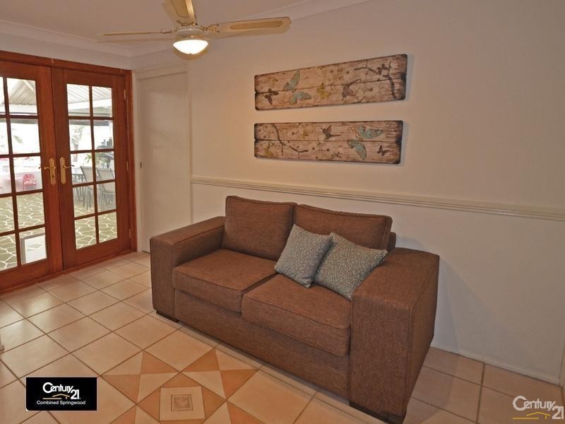 17 Batman Crescent, Springwood NSW 2777