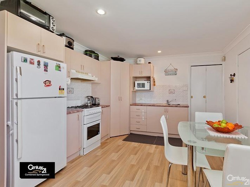 17 Batman Crescent, Springwood NSW 2777