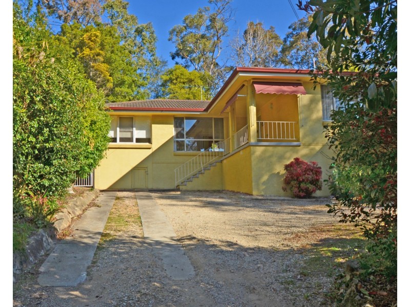4 Nagle Ave, Springwood NSW 2777