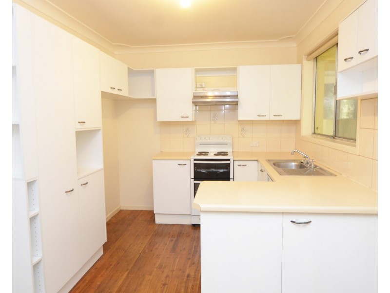 4 Nagle Ave, Springwood NSW 2777