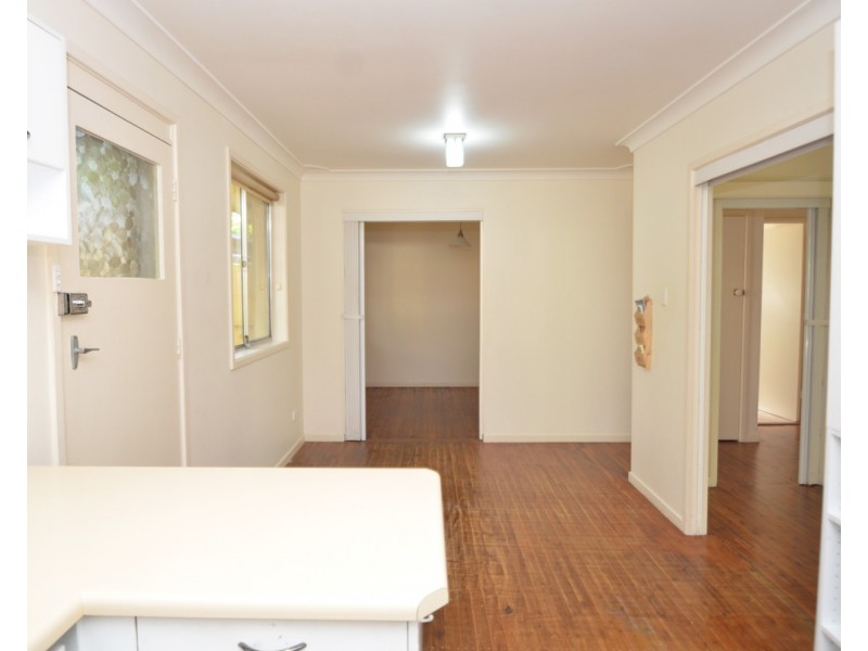 4 Nagle Ave, Springwood NSW 2777