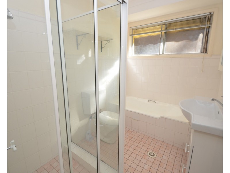 4 Nagle Ave, Springwood NSW 2777