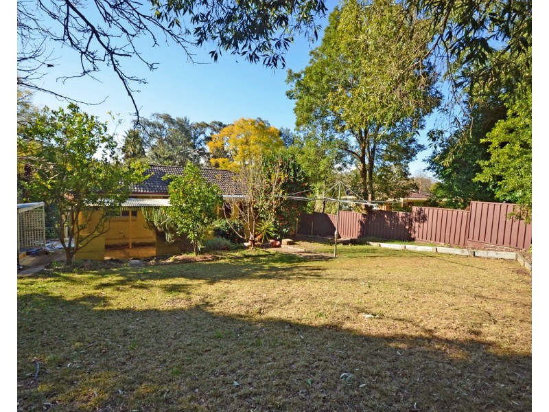 4 Nagle Ave, Springwood NSW 2777