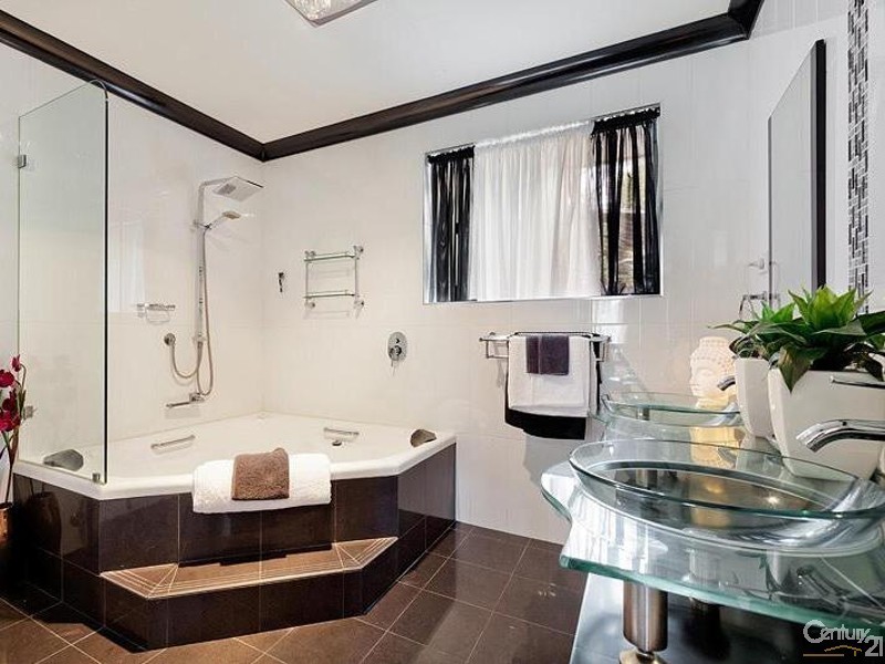 45  Shakespeare Drive, Winmalee NSW 2777