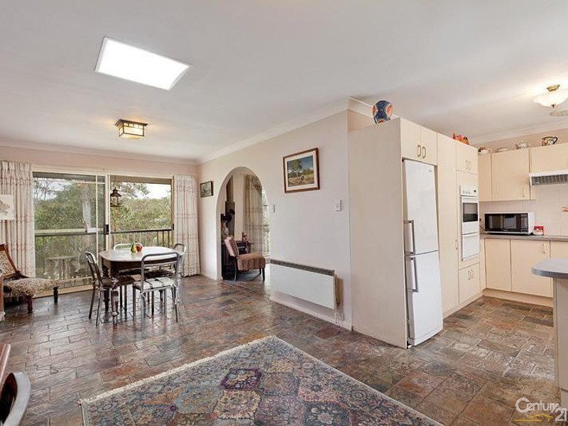 2c Parkes Crescent, Faulconbridge NSW 2776