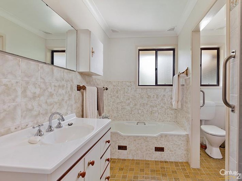 47 Linksview Road, Springwood NSW 2777