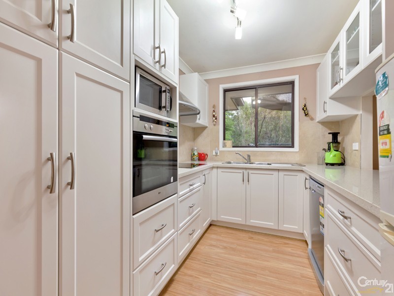 14 Deakin Close, Springwood NSW 2777