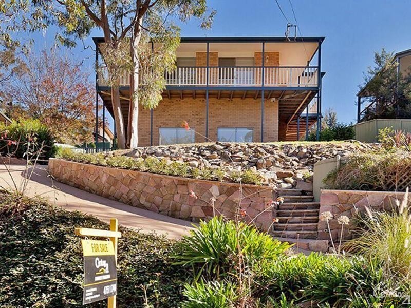 64 Roberts Parade, Hawkesbury Heights NSW 2777