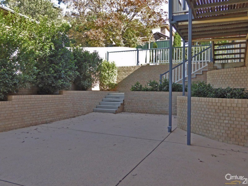 64 Roberts Parade, Hawkesbury Heights NSW 2777