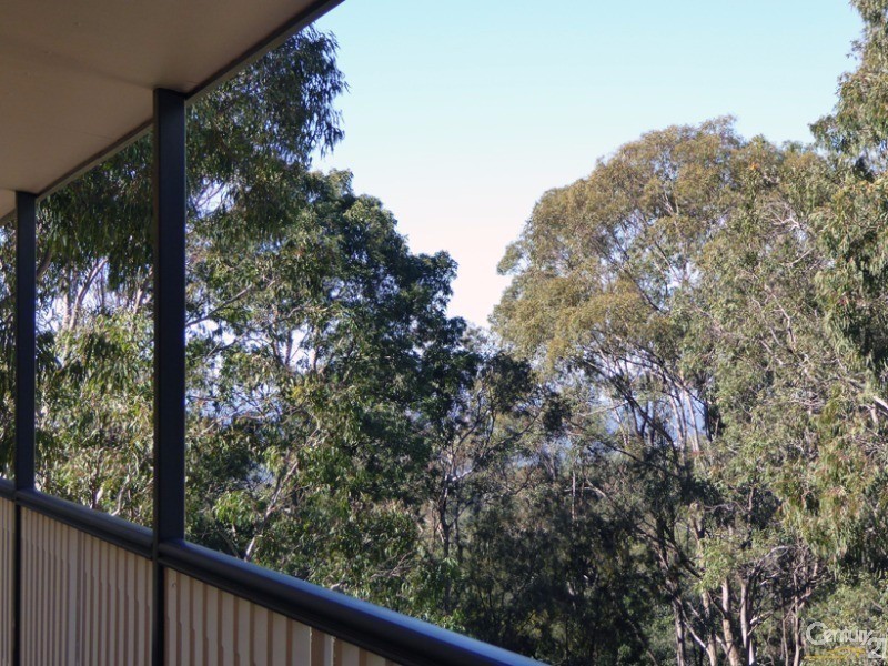 64 Roberts Parade, Hawkesbury Heights NSW 2777