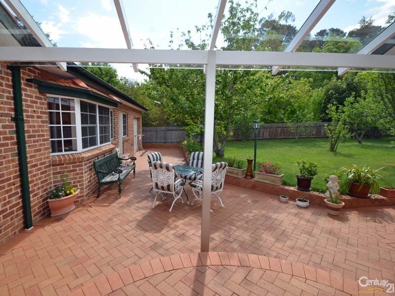 1 Hope Street, Wentworth Falls NSW 2782